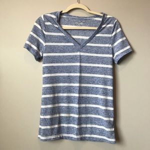 Old Navy Vintage Tee - medium